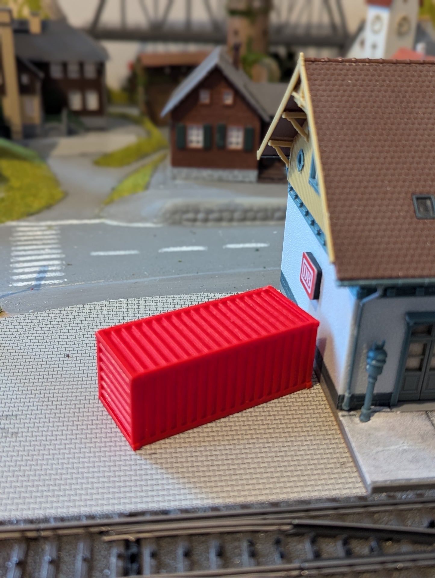 TT  Containerschiff Ladegut verbeult